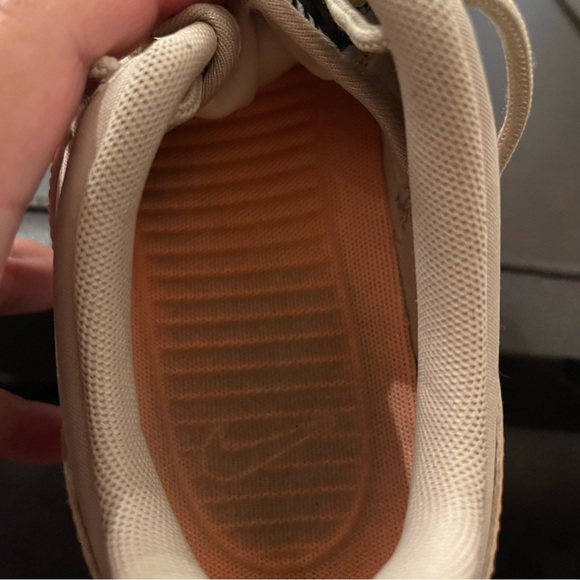 Nike Roshe Running Shoes Peach Floral Print - Picture 4 of 5